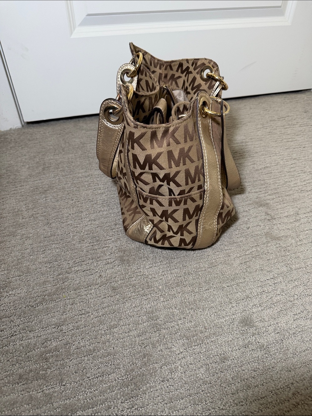 Michael Kors Brown/Tan MK Logo Drawstring Shoulder Bag - Picture 4 of 12